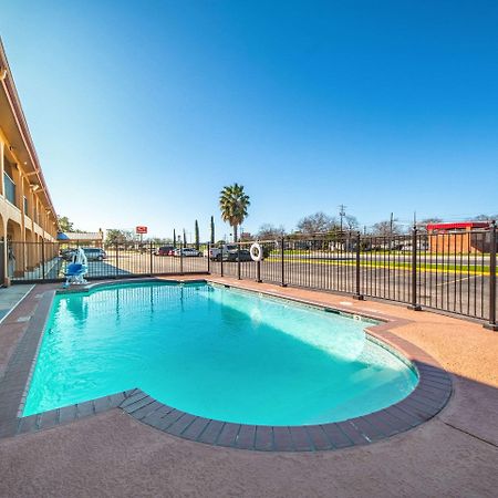 Econo Lodge San Marcos University Area Eksteriør bilde